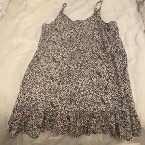Floral flowy dress (worn once)